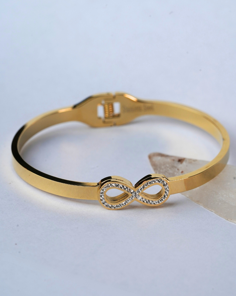 Infinity Bracelet Gold