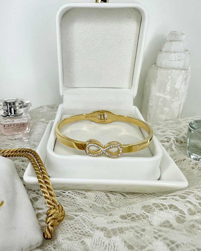 Infinity Bracelet Gold